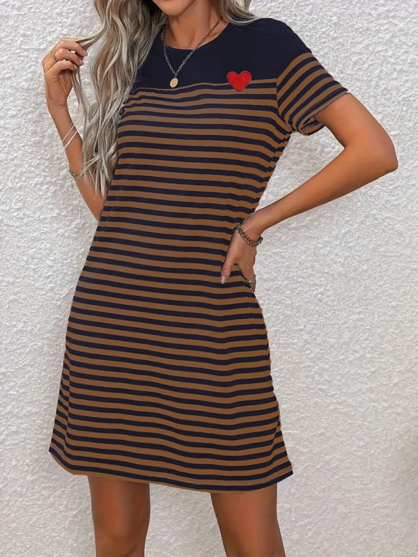 Hot-selling casual fashion round-neck black and white striped short-sleeved color-blocked T-shirt dress knitted dress for women - Image 4